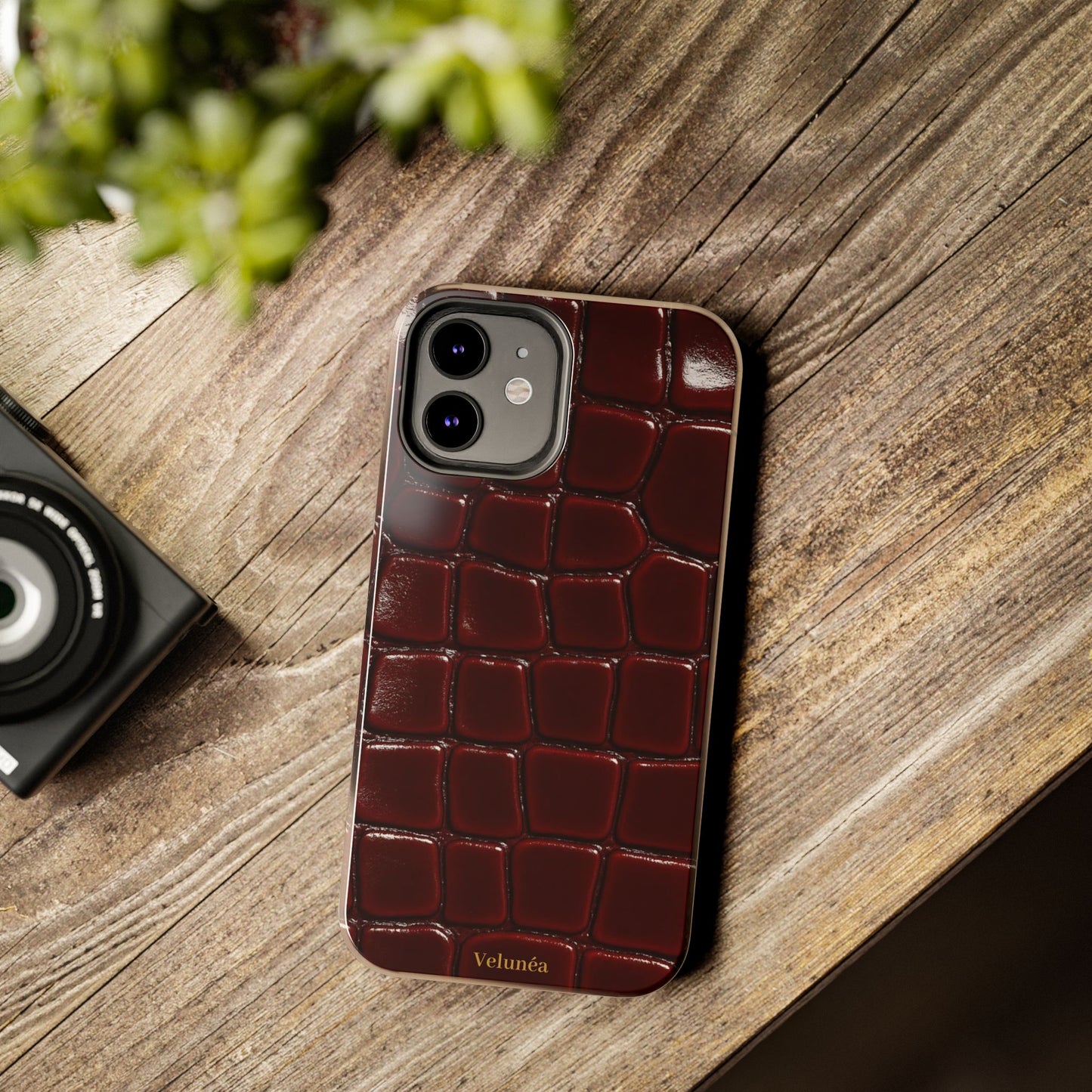 Velunéa Rouge Croc Phone Case