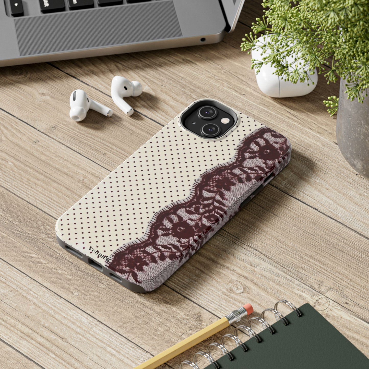 Velunéa Lace Dot Phone Case