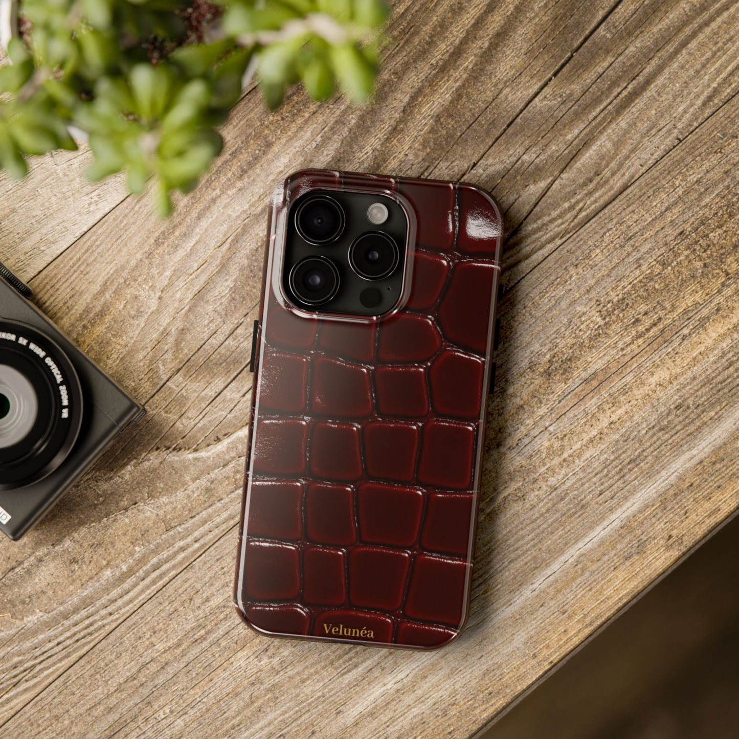 Velunéa Rouge Croc Phone Case