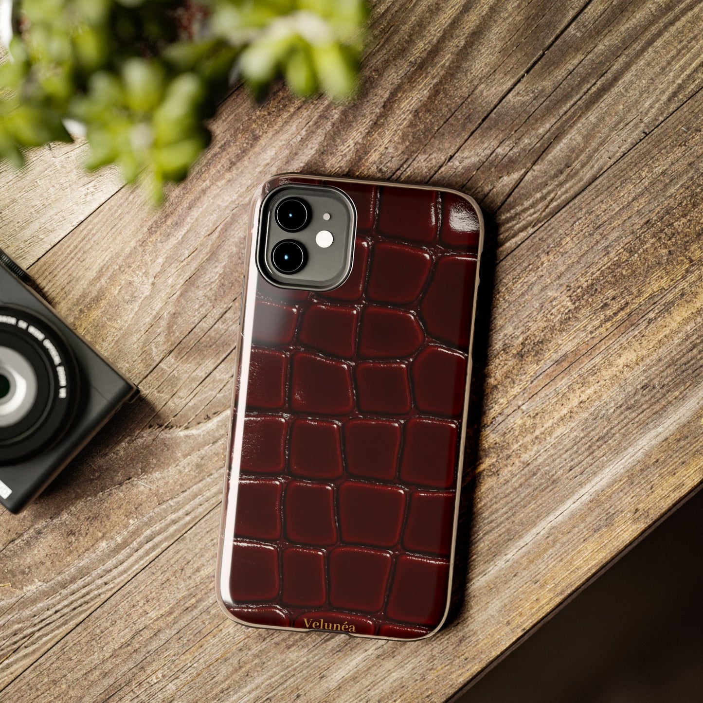Velunéa Rouge Croc Phone Case
