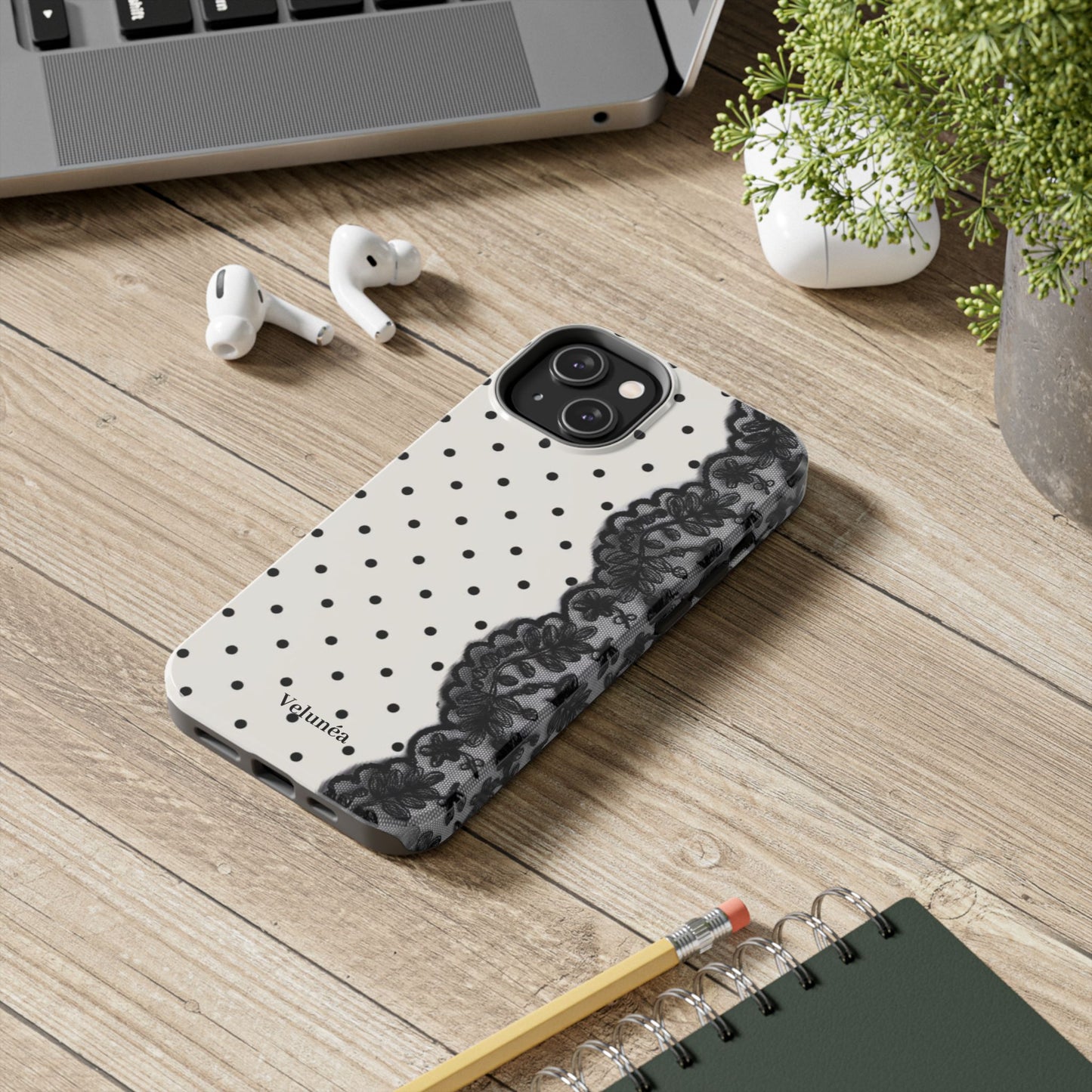 Vintage Velunéa Lace Case