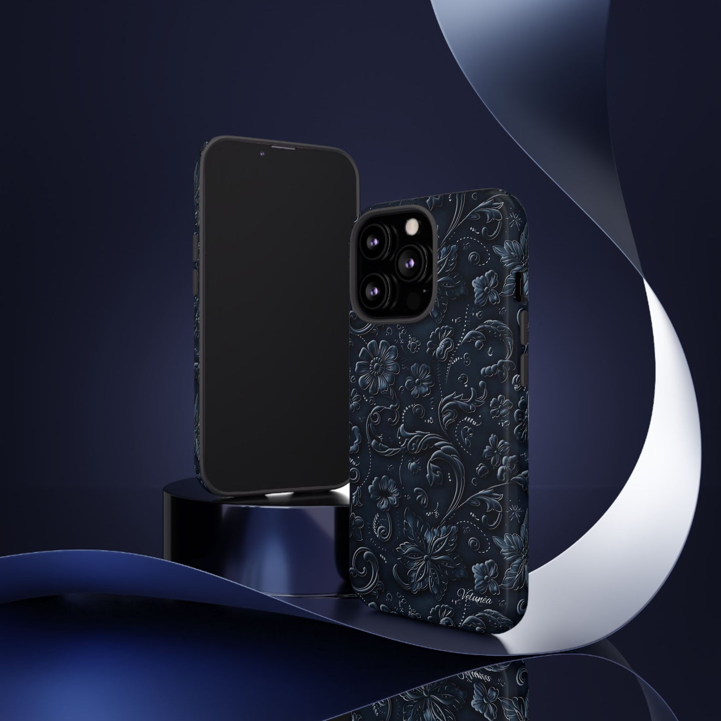 Velunéa Noir Floral Phone Case